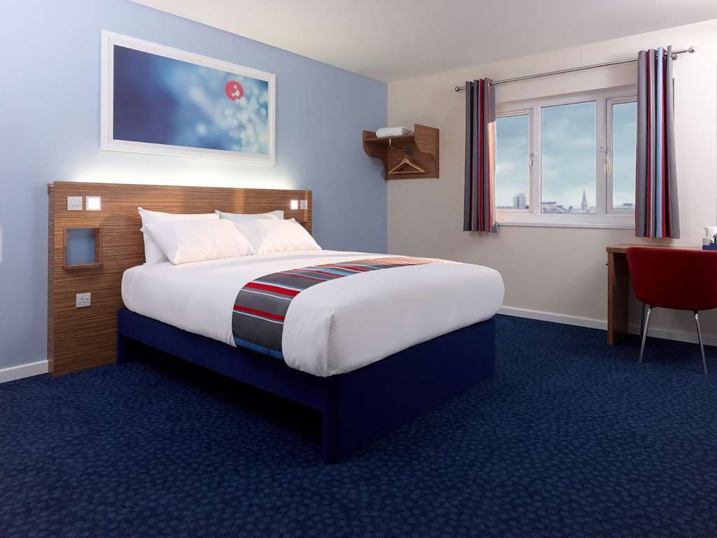 Travelodge Yeovil Podimore Ilchester Room photo