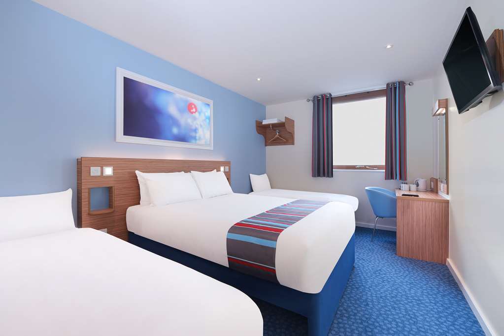 Travelodge Yeovil Podimore Ilchester Room photo